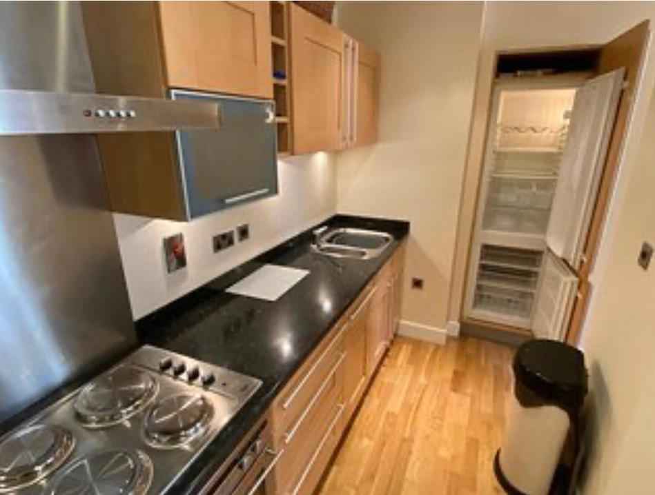 Easby Breakaways - **Modern Apartment 5 Mins From South Bay, Scarborough** Exterior photo